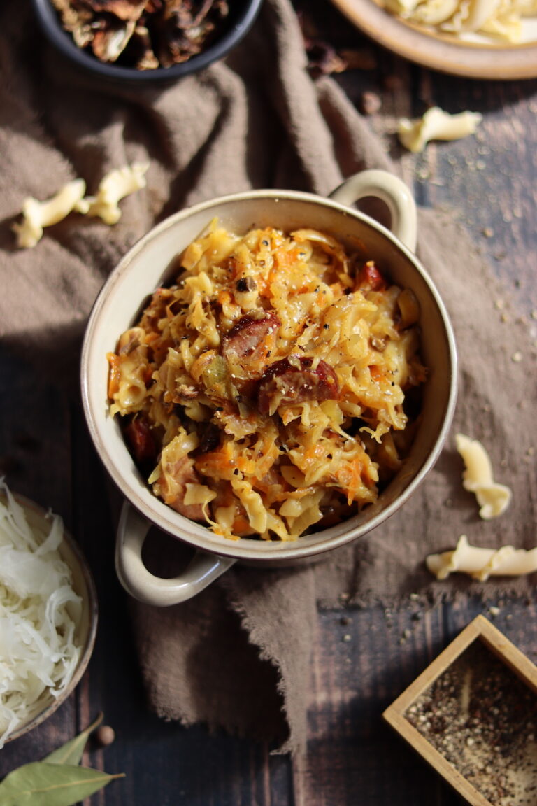 łazanki z kiełbasą i grzybami